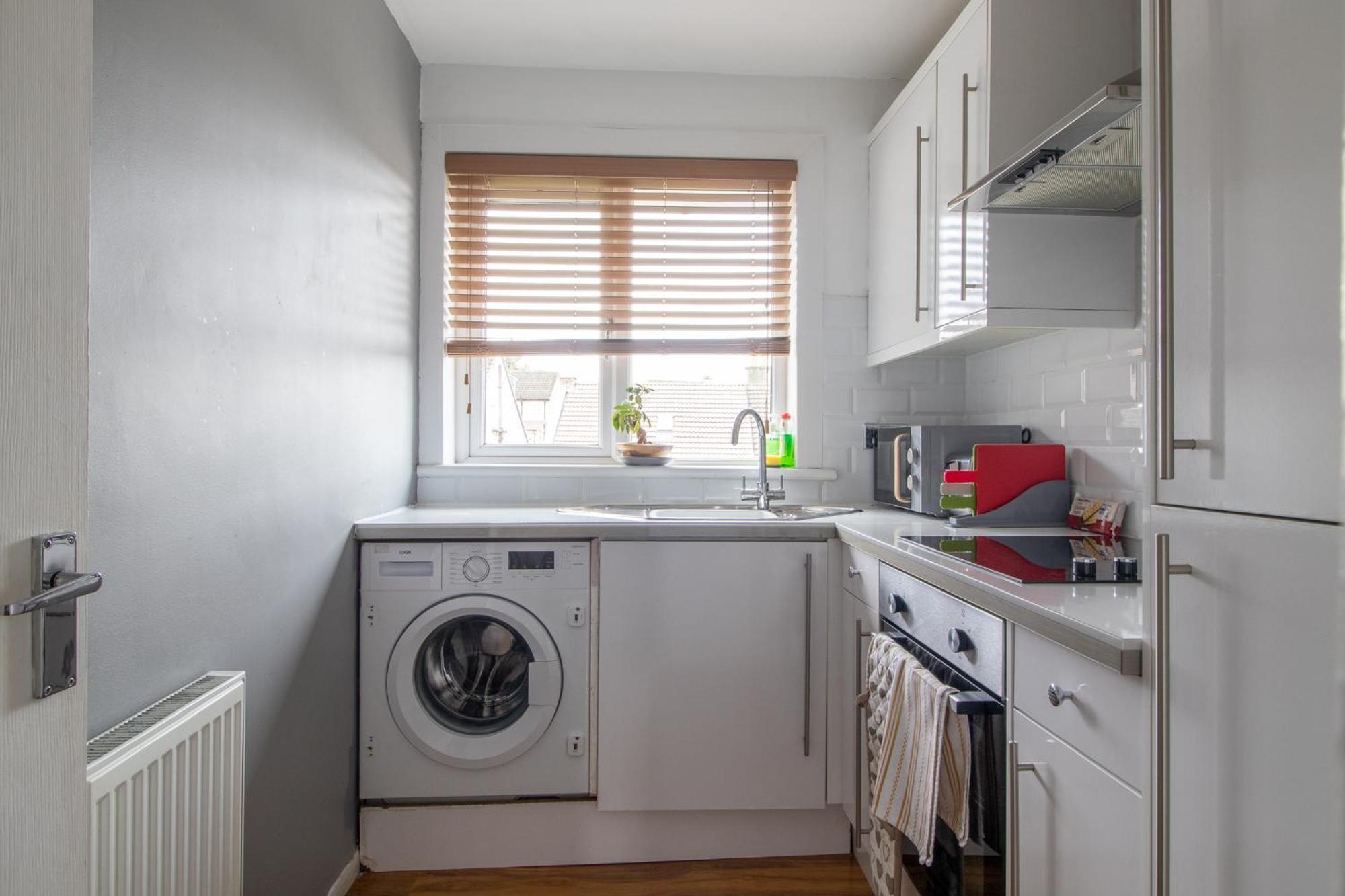 1 Bed Apartment Central Hamilton Free Wifi With Great Transport Links To Glasgow Экстерьер фото